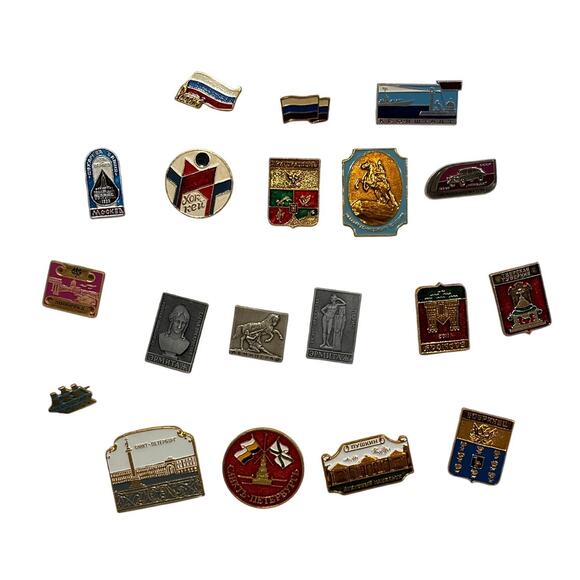 Lot of 19 Vintage USSR Russian Enamel Pins – Leningrad, Moscow, Hermitage - Picture 3 of 16